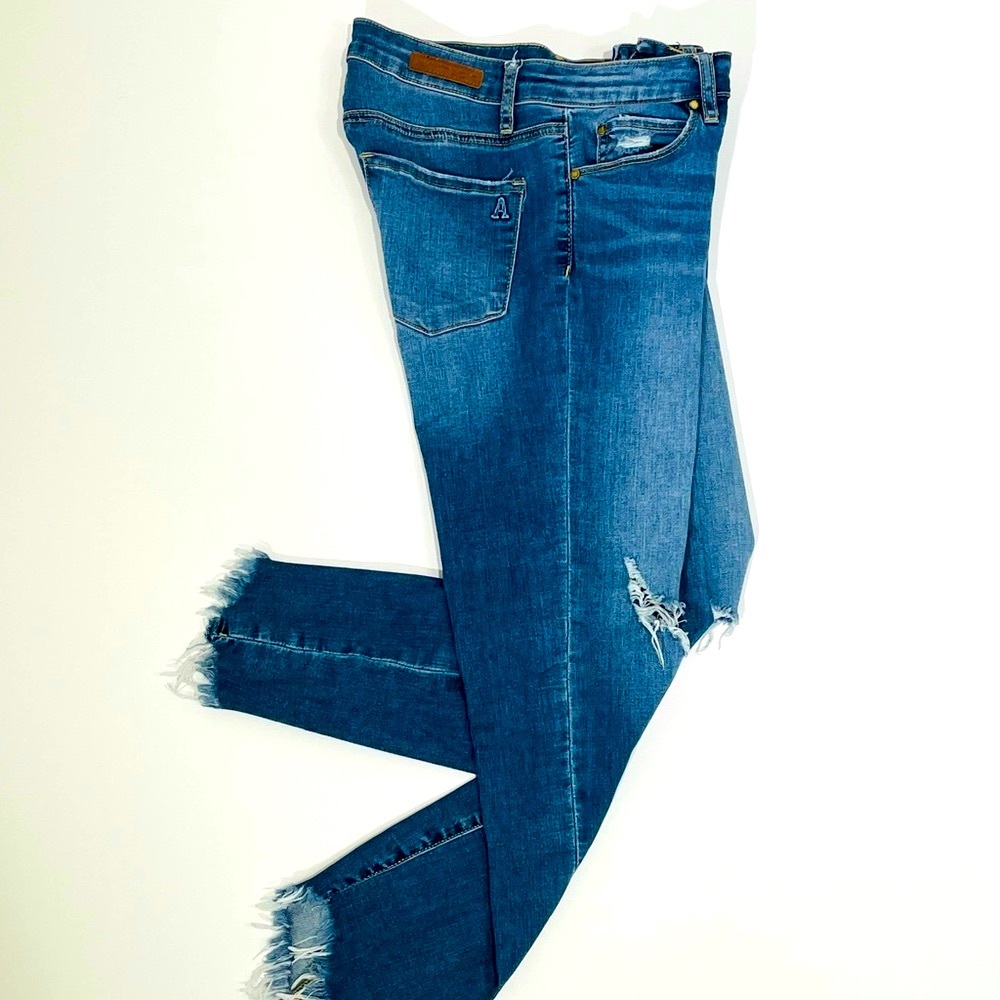 Articles Of Society~ Ripped Hem Ankle Skinny Jeans